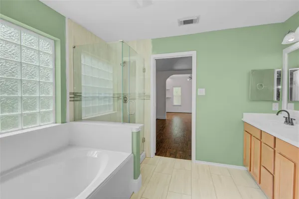 $2,700 | 1403 Lochman Drive, Houston, TX 77073