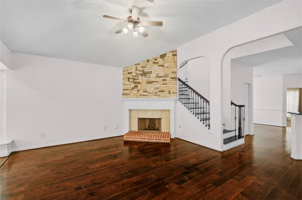 $2,700 | 1403 Lochman Drive, Houston, TX 77073