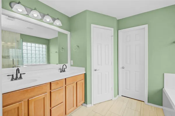 $2,700 | 1403 Lochman Drive, Houston, TX 77073