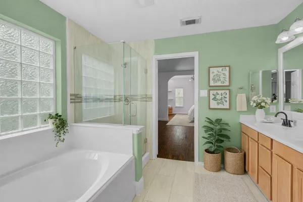 $2,700 | 1403 Lochman Drive, Houston, TX 77073