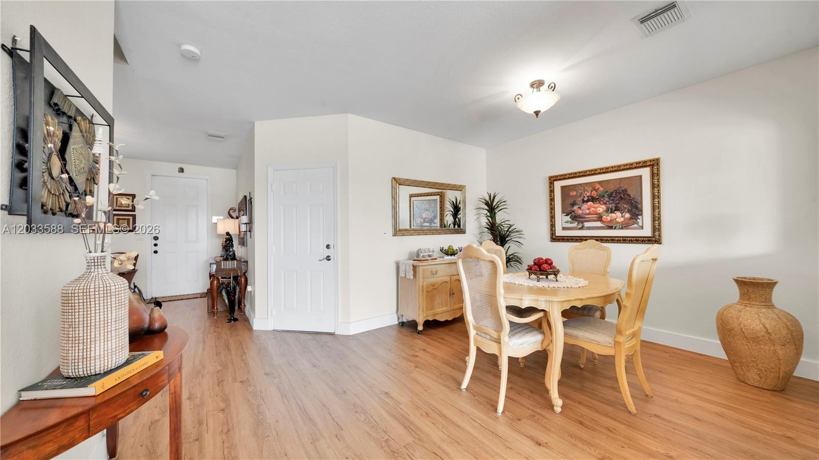 16590 Southwest 70th Street Miami, FL 33193 - Photo 8 of 53