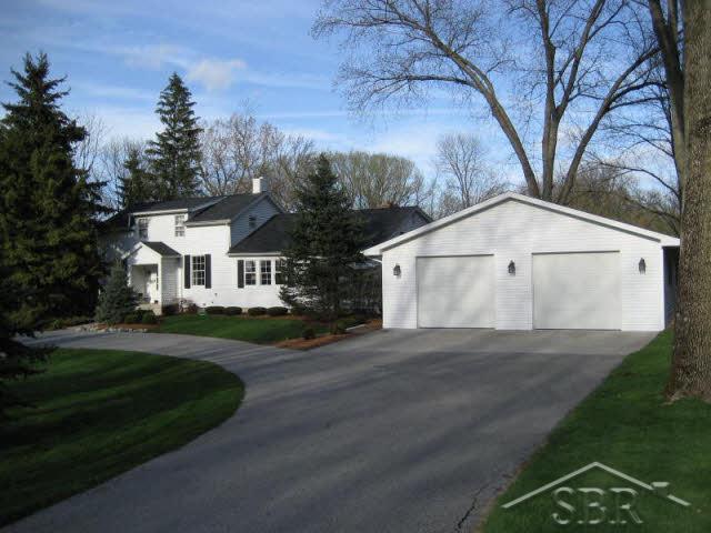4260 North River Road Freeland, MI 48623 - Photo 4 of 7 20042068-3.JPG