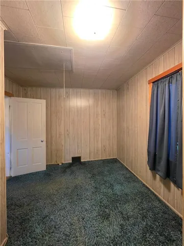 a view of empty room