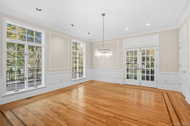 $5,895,000 | 10 Cooper Road, Scarsdale, NY 10583