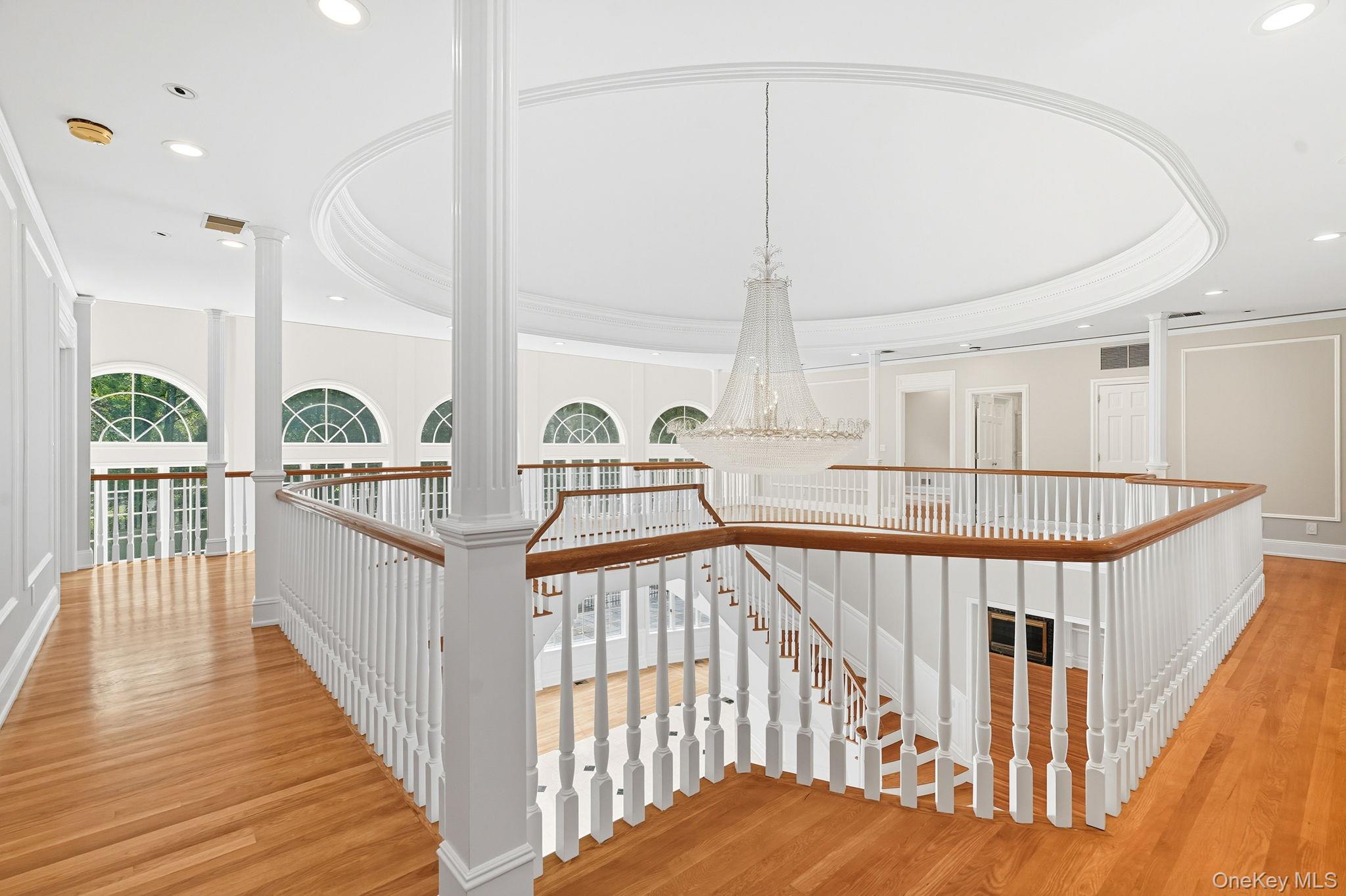 10 Cooper Road Scarsdale, NY 10583 - Photo 21 of 47 a view of a balcony