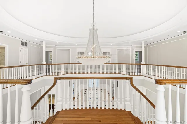 $5,895,000 | 10 Cooper Road, Scarsdale, NY 10583