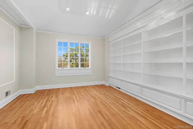 $5,895,000 | 10 Cooper Road, Scarsdale, NY 10583