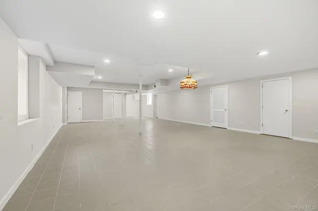 $5,895,000 | 10 Cooper Road, Scarsdale, NY 10583