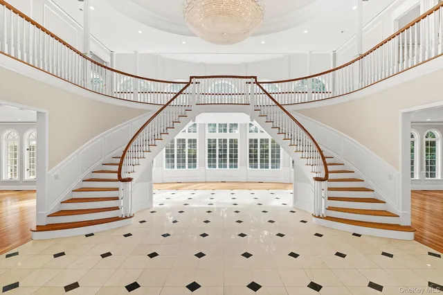 $5,895,000 | 10 Cooper Road, Scarsdale, NY 10583