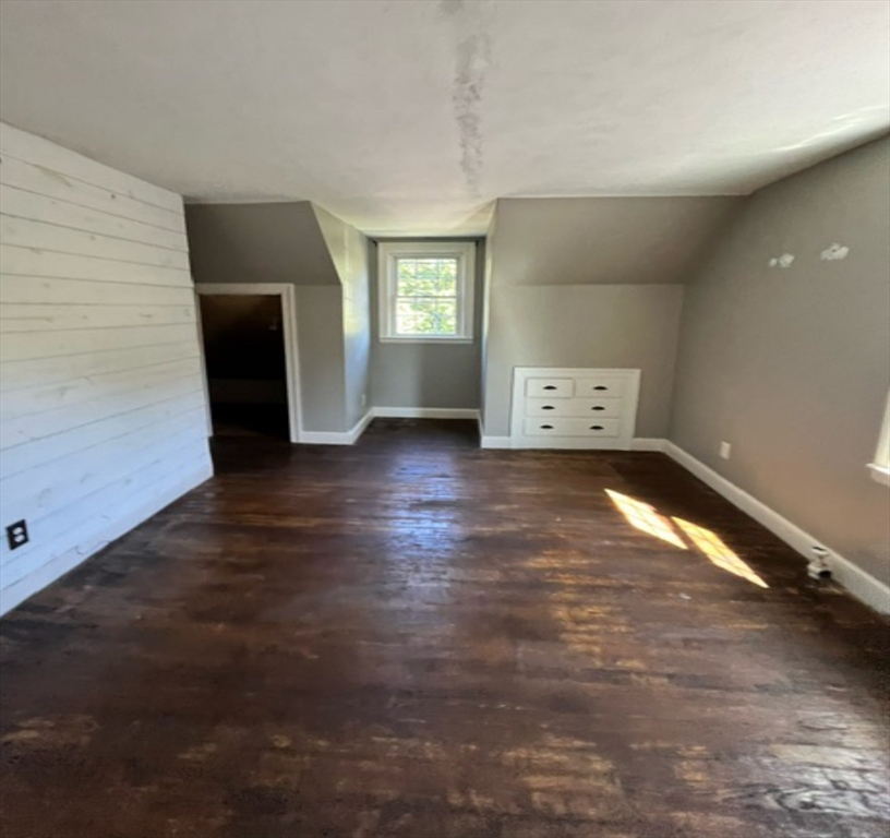 36 Melrose Street Worcester, MA 01605 - Photo 13 of 16