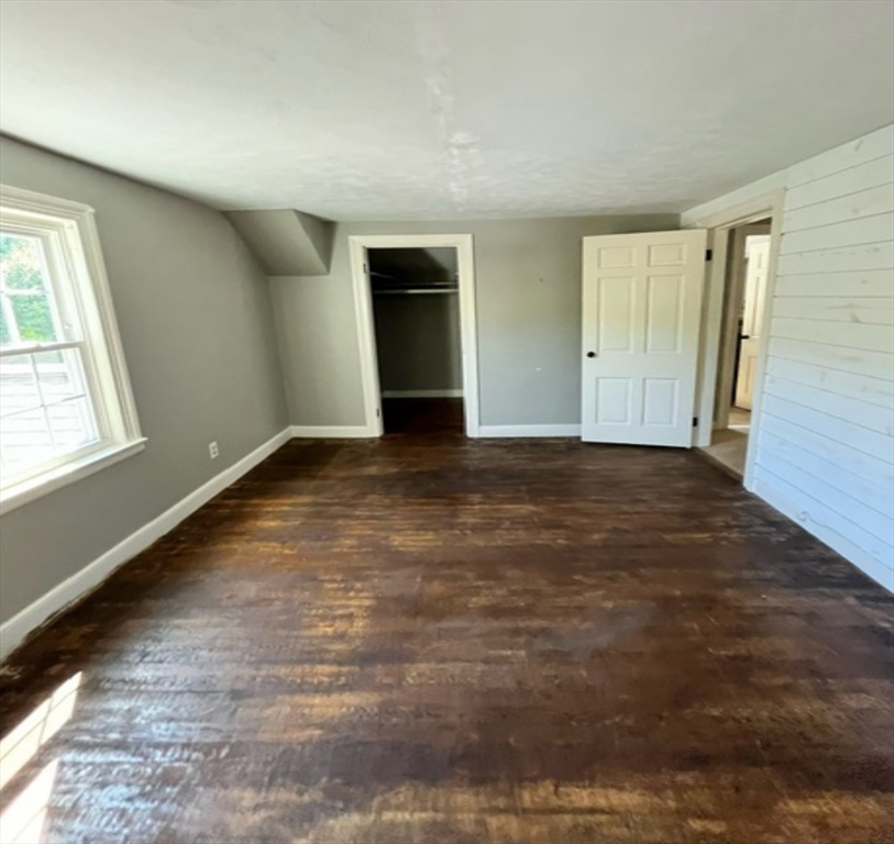 36 Melrose Street Worcester, MA 01605 - Photo 14 of 16