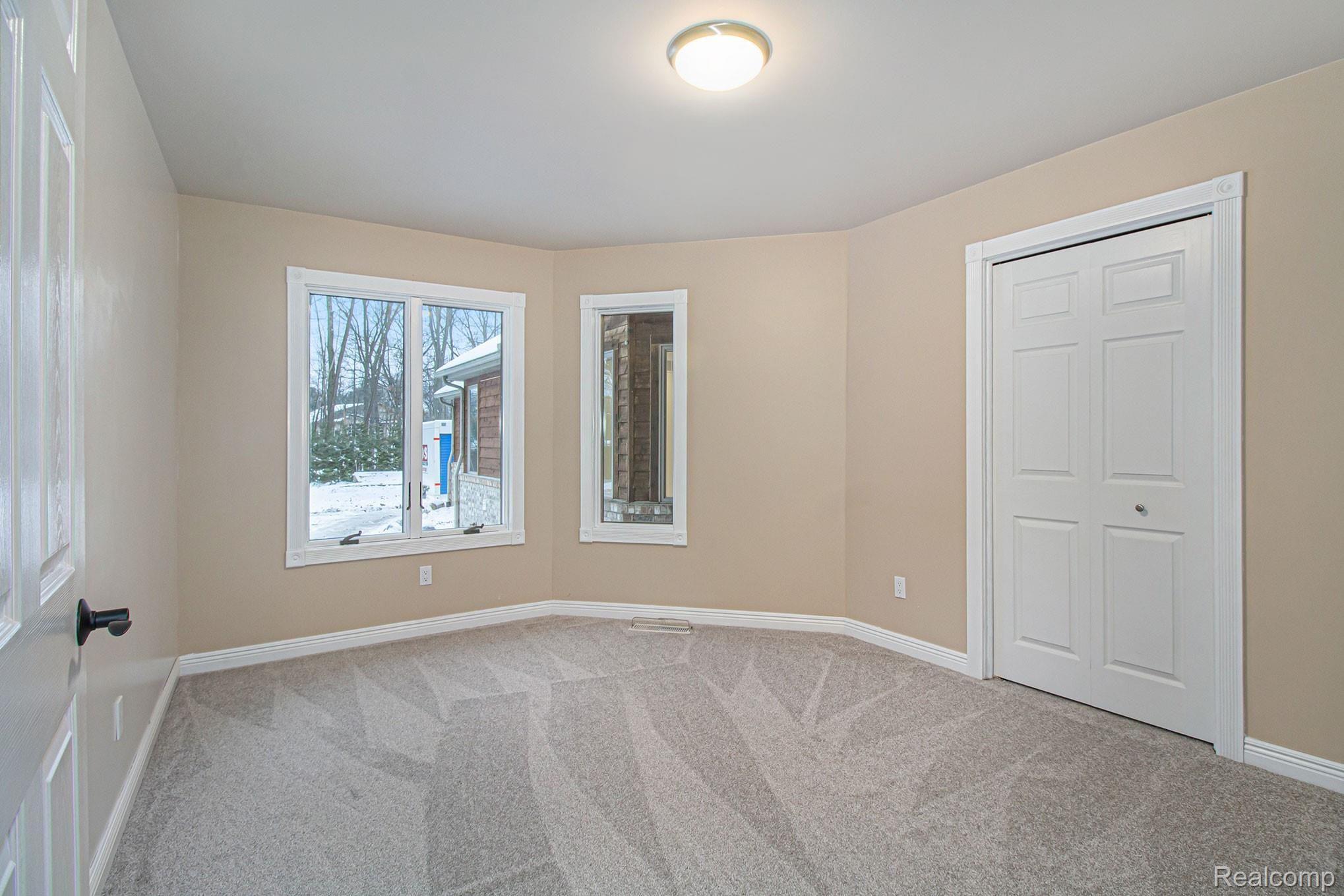 2934 West Coon Lake Road Howell, MI 48843 - Photo 17 of 36 Bedroom