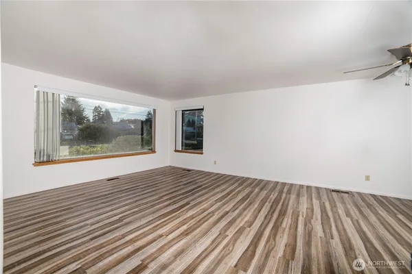 $559,950 | 1303 G Street Southeast, Auburn, WA 98002