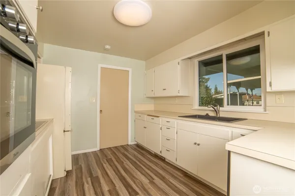 $559,950 | 1303 G Street Southeast, Auburn, WA 98002