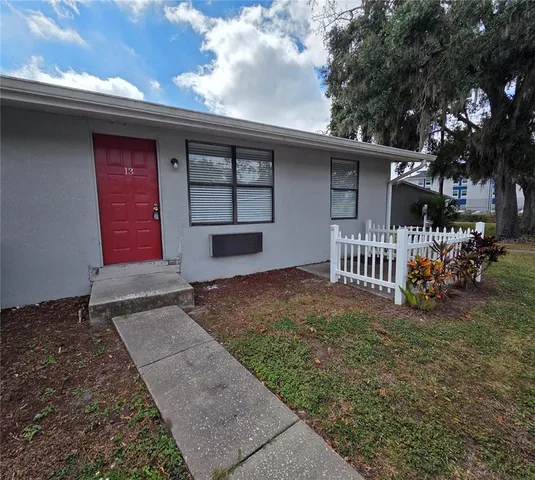 $1,150 | 1400 Strawberry Place, Unit 13, Plant City, FL 33563