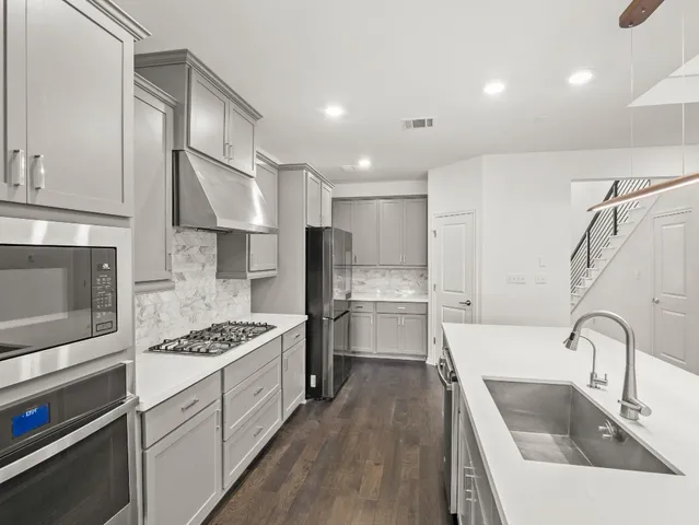 $650,000 | 424 Spindrift Lane, Leander, TX 78641