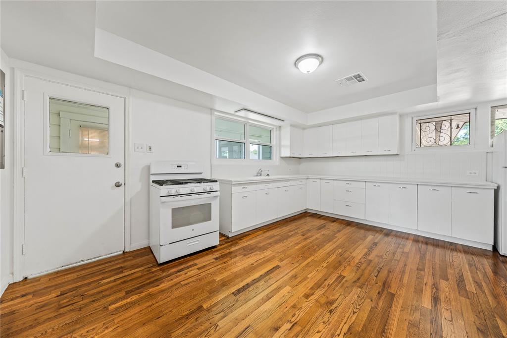 3230 Proctor Avenue Waco, TX 76708 - Photo 14 of 39 Gallery Image 14