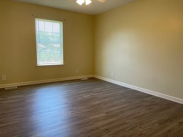$1,395 | 104 Martin Court, Unit A, Kingston Springs, TN 37082