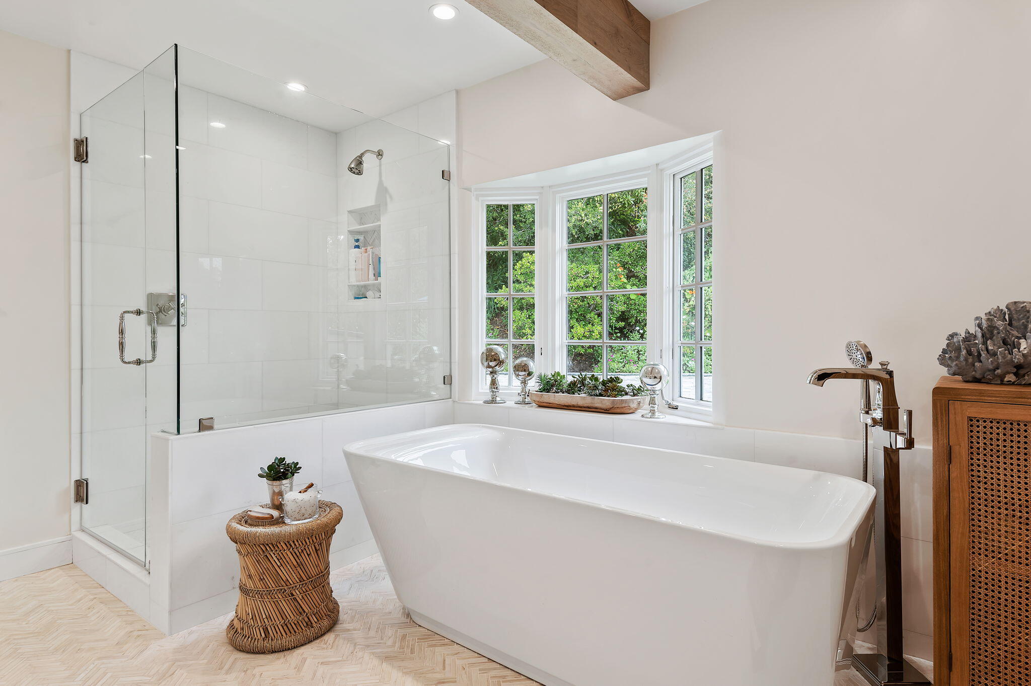 871 Deerpath Road Santa Barbara, CA 93108 - Photo 26 of 52 29-web-or-mls-29 - Primary Bathroom