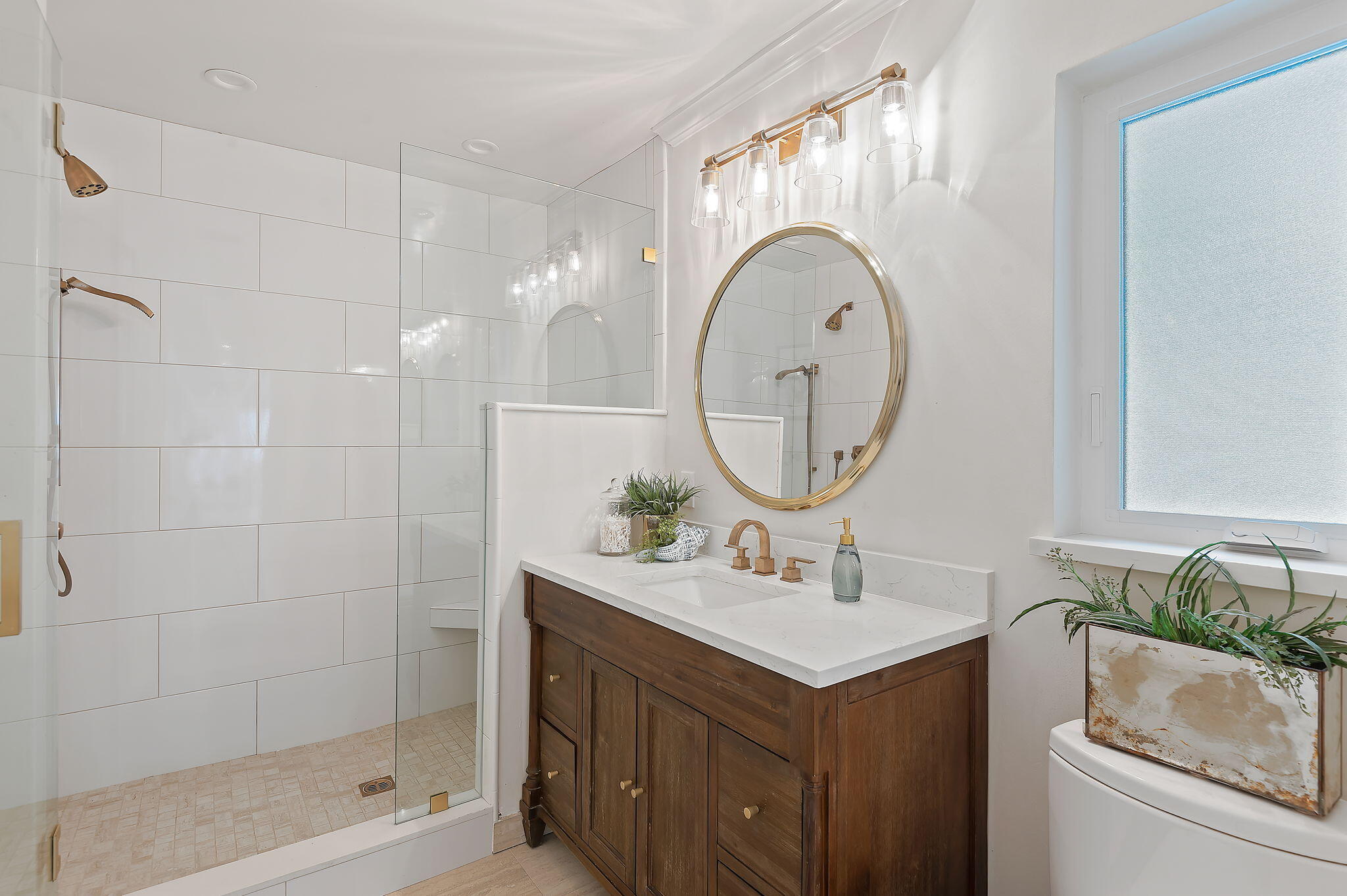 871 Deerpath Road Santa Barbara, CA 93108 - Photo 29 of 52 32-web-or-mls-32 - Bathroom 2