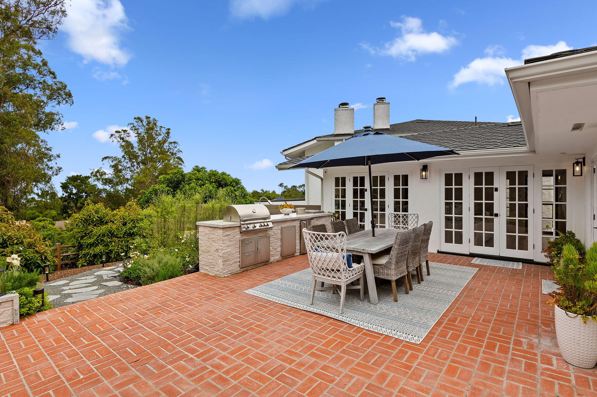 871 Deerpath Road Santa Barbara, CA 93108 - Photo 3 of 52 19-web-or-mls-19 - Back Patio
