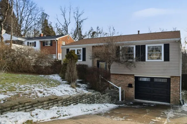 $229,900 | 140 Donley Drive, Monroeville, PA 15146