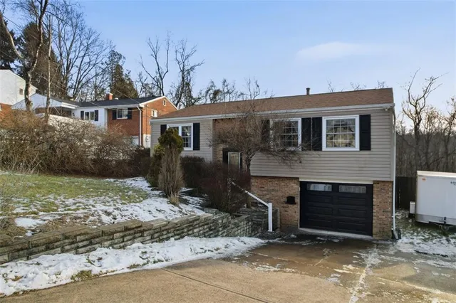 $229,900 | 140 Donley Drive, Monroeville, PA 15146