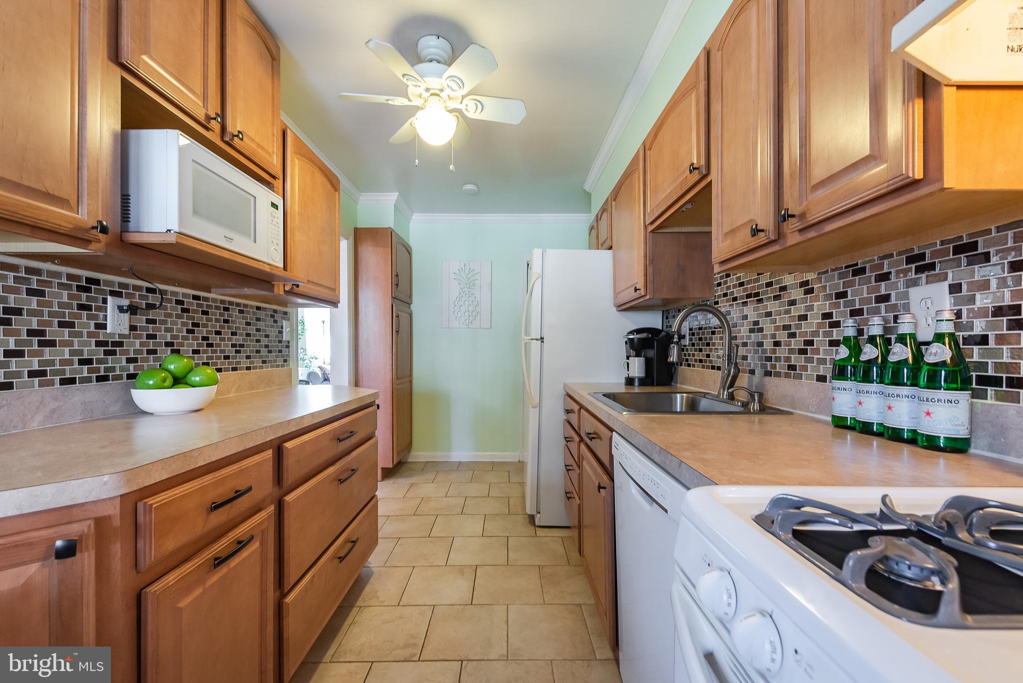 440 Greenlow Road Catonsville, MD 21228 - Photo 11 of 34 Kitchen