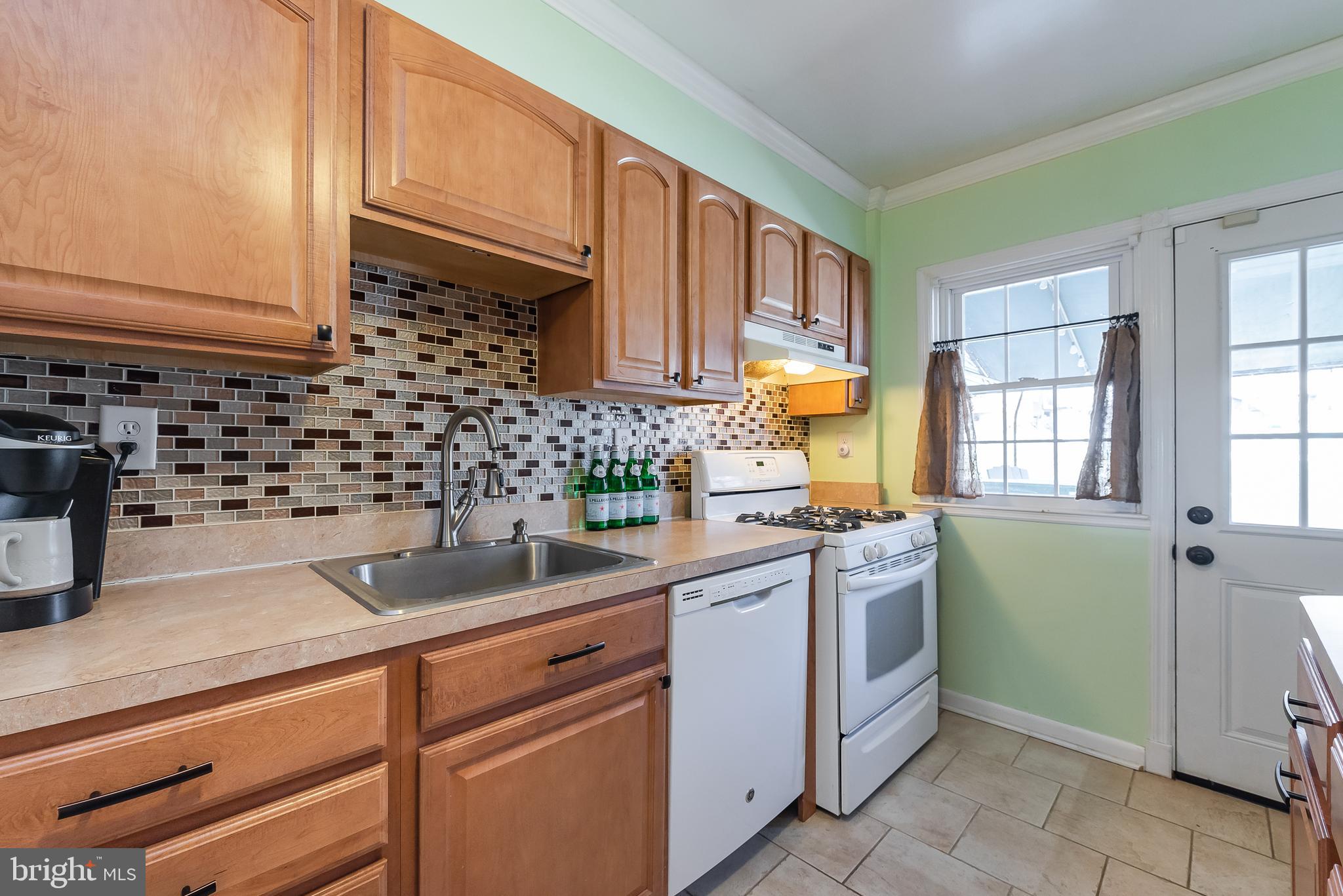 440 Greenlow Road Catonsville, MD 21228 - Photo 12 of 34 Kitchen