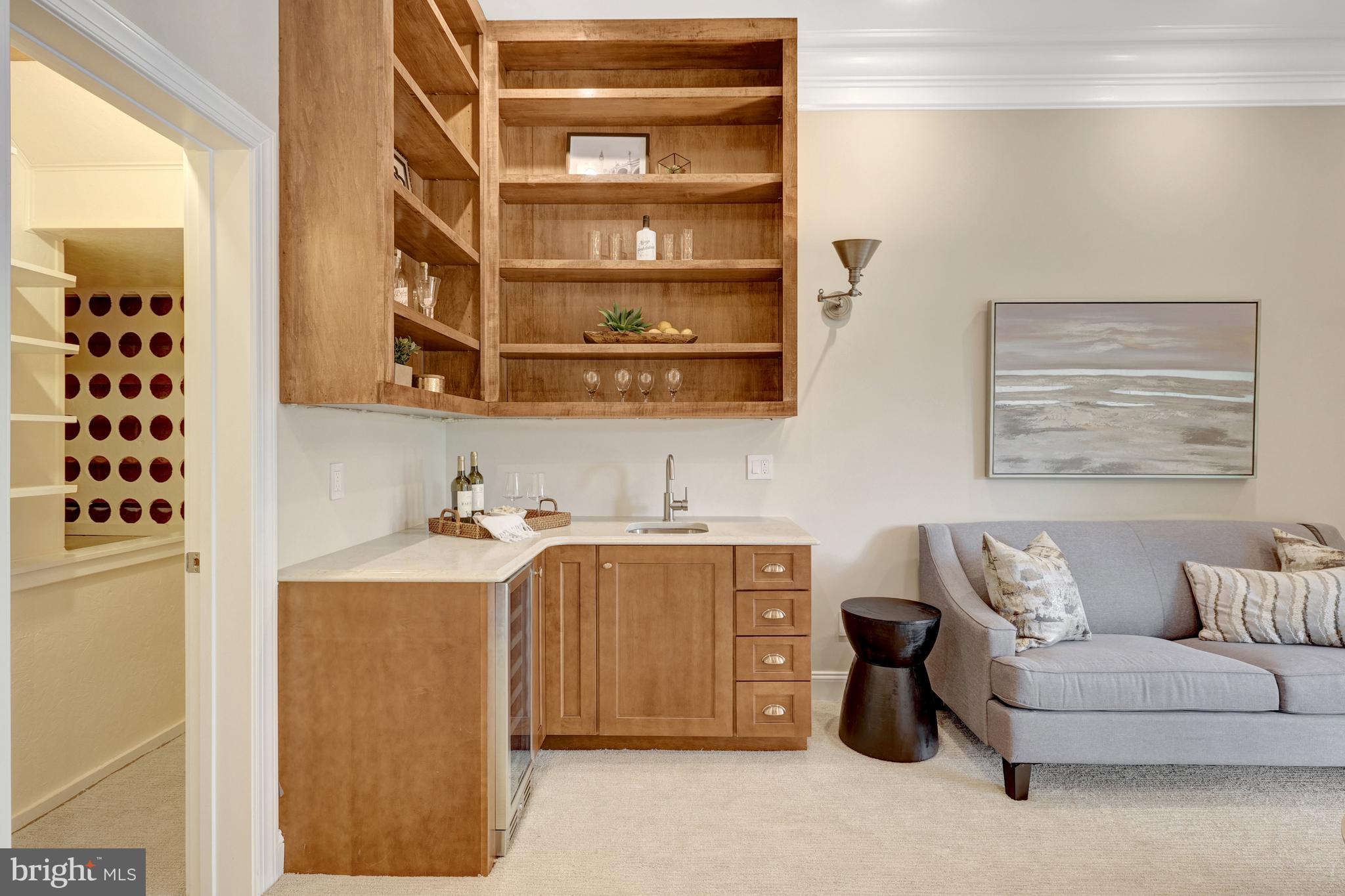 11064 Thrush Ridge Road Reston, VA 20191 - Photo 55 of 85 Extra built-ins & wet bar for casual entertaining.