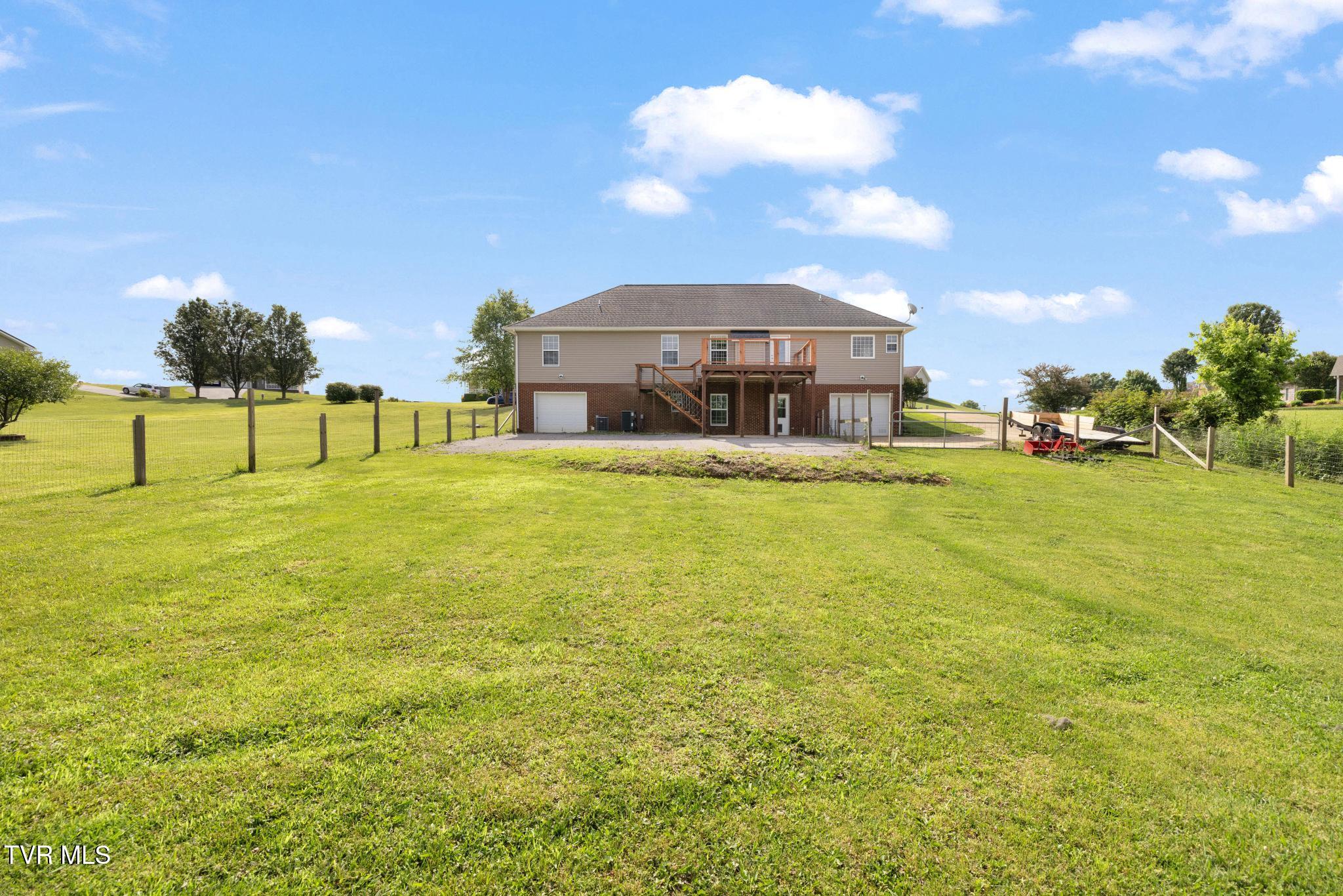 245 Willow Ridge Drive Chuckey, TN 37641 - Photo 7 of 65 IMG_8093