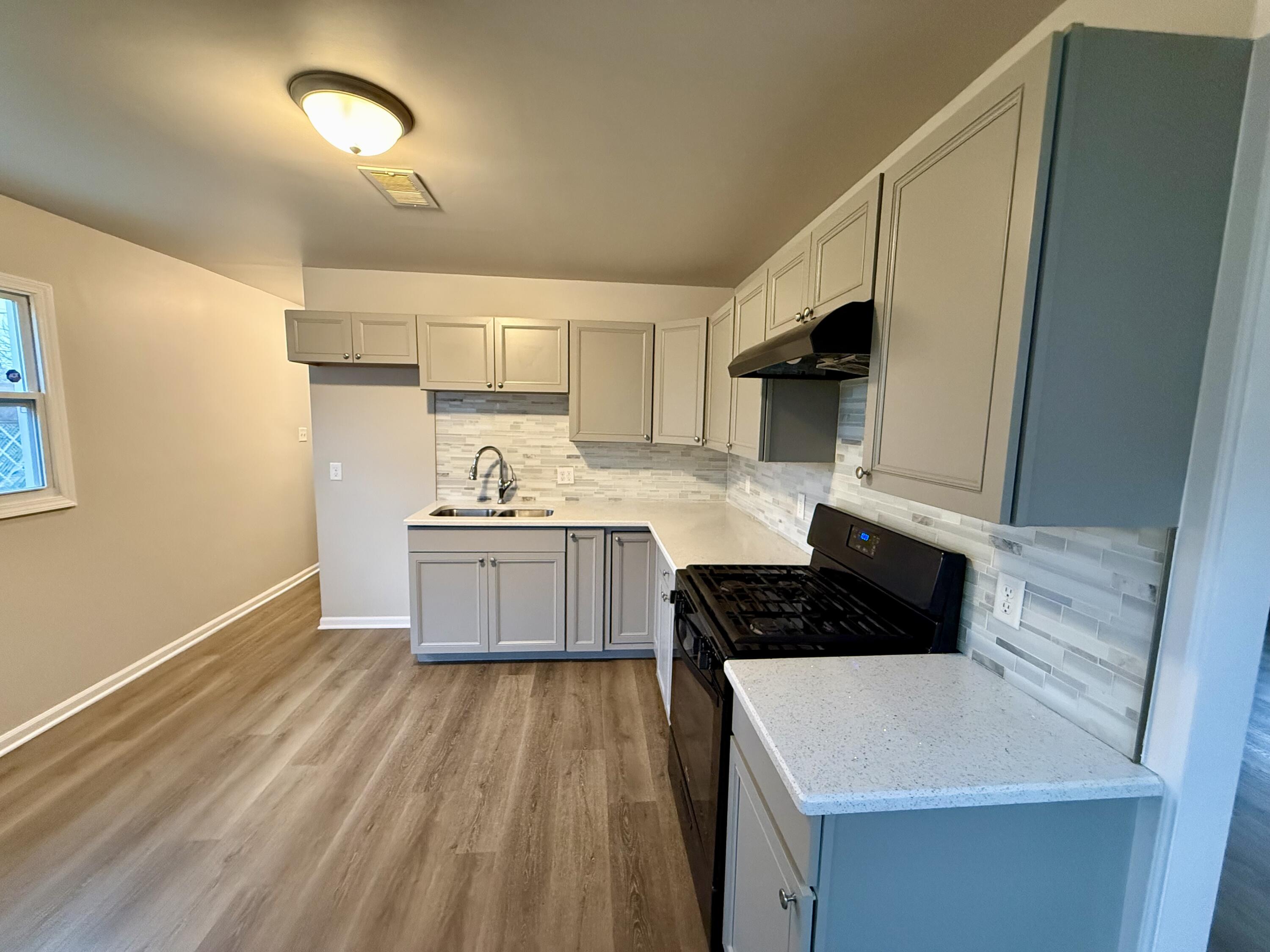 800 Clinton Street Gary, IN 46406 - Photo 6 of 16 3000x2250