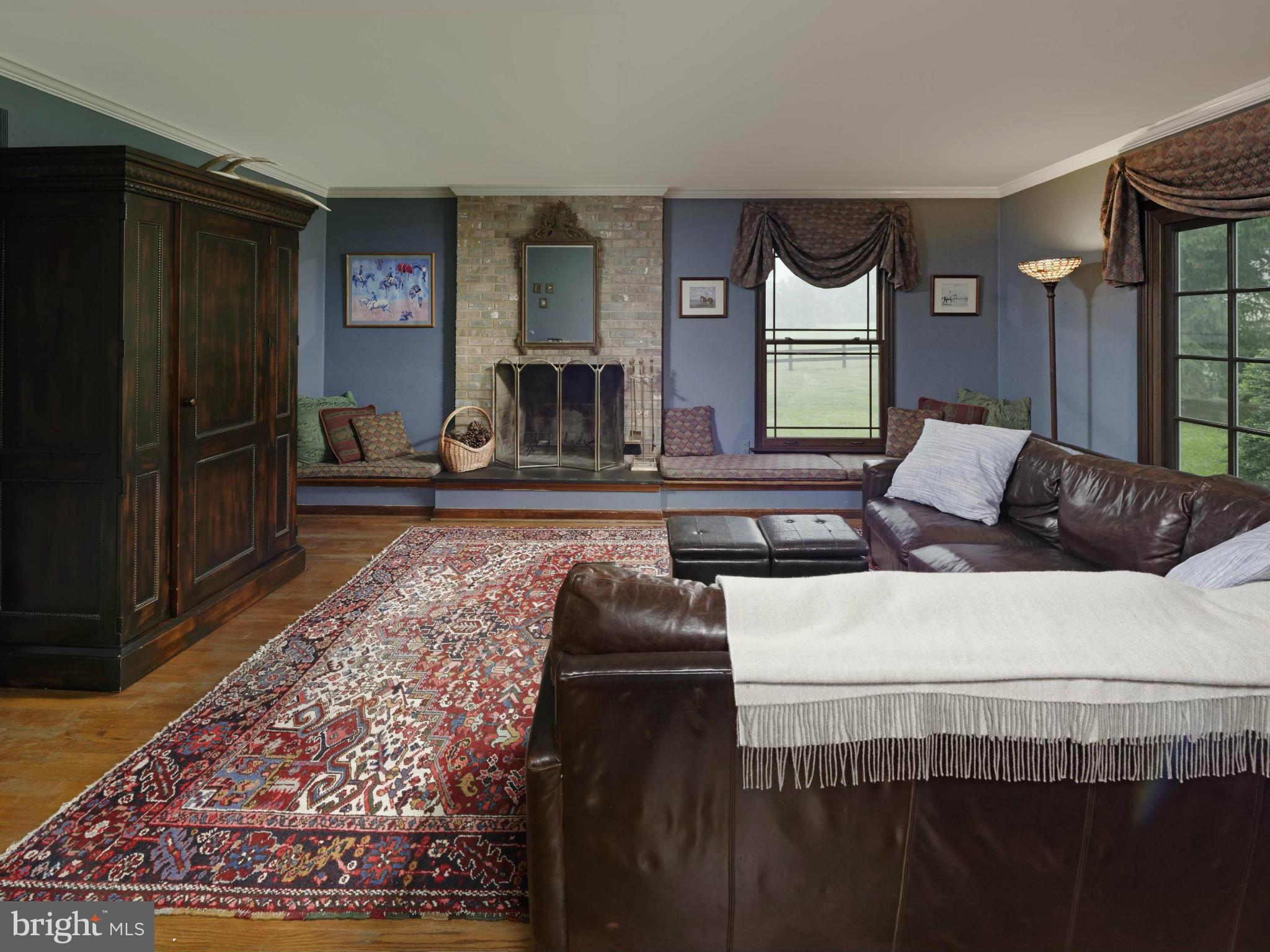 21230 St Louis Road Middleburg, VA 20117 - Photo 13 of 30 Family Room with fireplace & hardwood floors