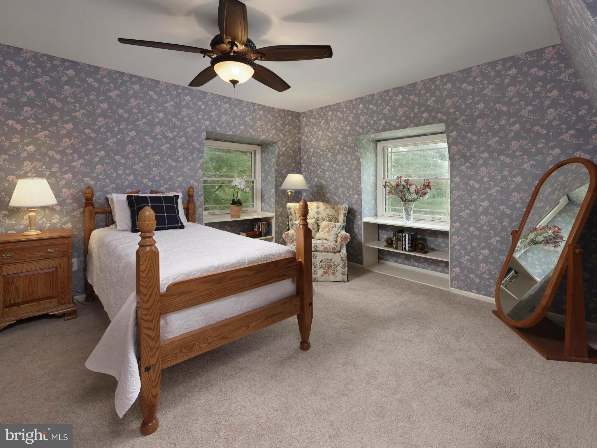21230 St Louis Road Middleburg, VA 20117 - Photo 18 of 30 Guest Bedroom #1 of 2