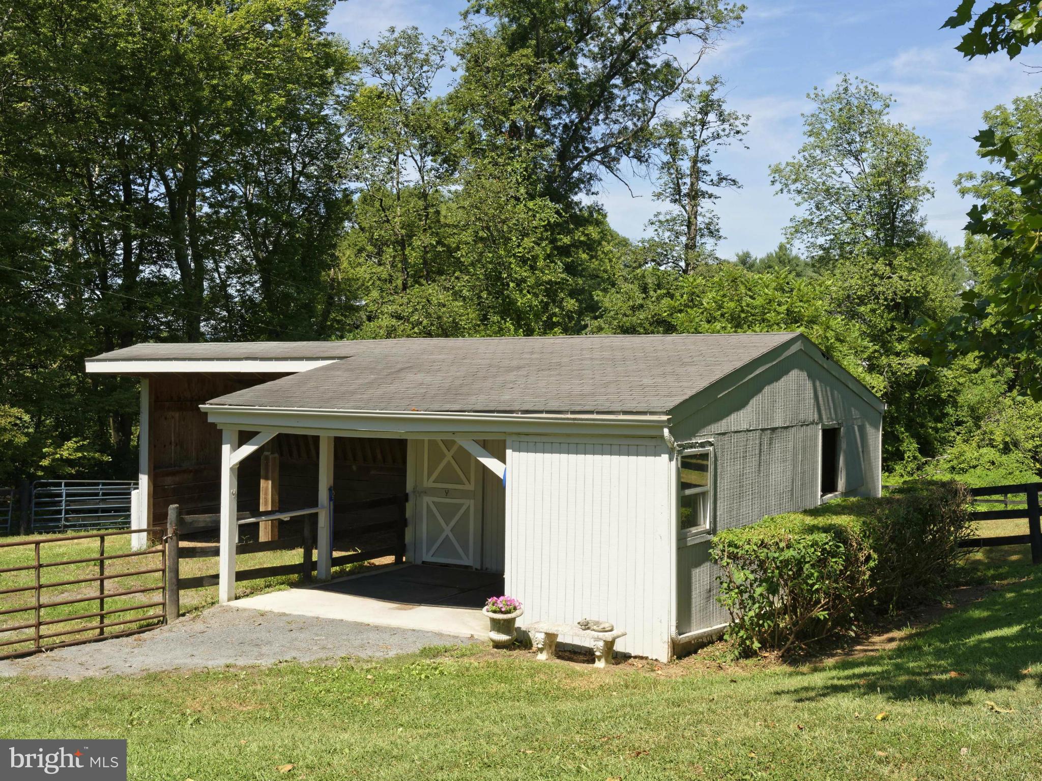 21230 St Louis Road Middleburg, VA 20117 - Photo 26 of 30 2-4 stall barn w/heated Tack Room + Wash Stall