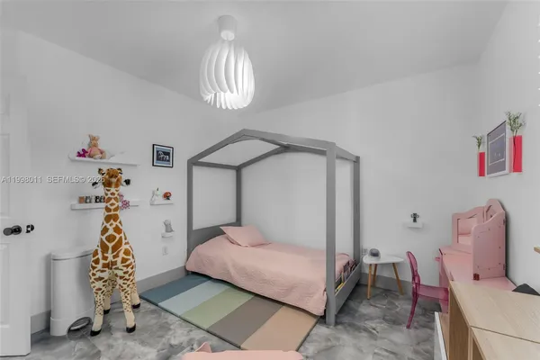 $1,100,000 | 9030 Southwest 162nd Street, Palmetto Bay, FL 33157