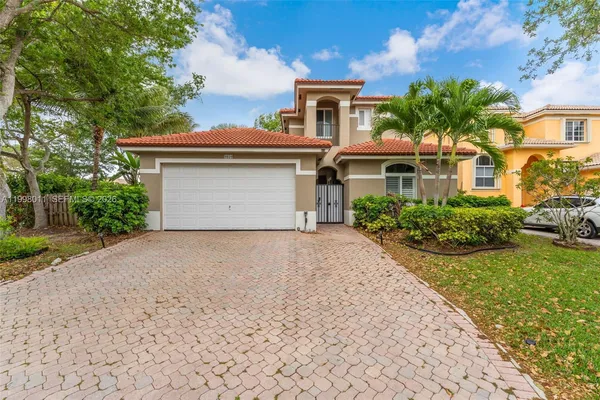 $1,100,000 | 9030 Southwest 162nd Street, Palmetto Bay, FL 33157