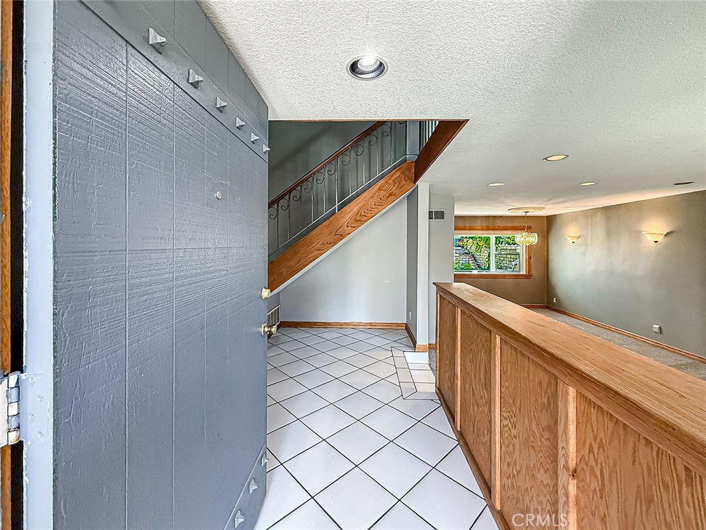 2235 Burnside Street Simi Valley, CA 93065 - Photo 12 of 71