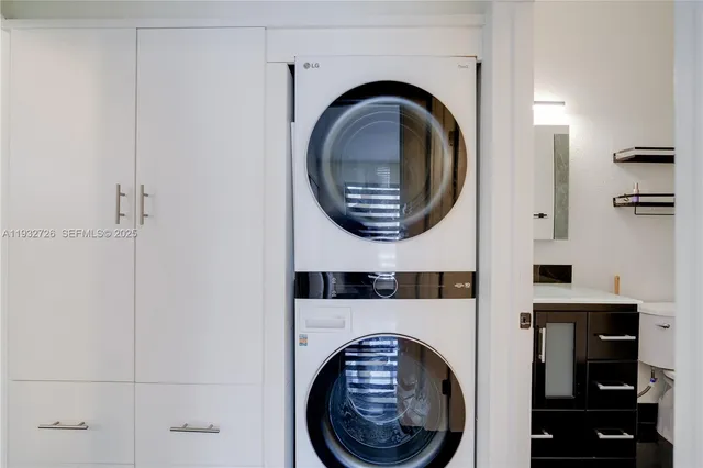 $3,200 | 14805 Southwest 74th Lane, Miami, FL 33193