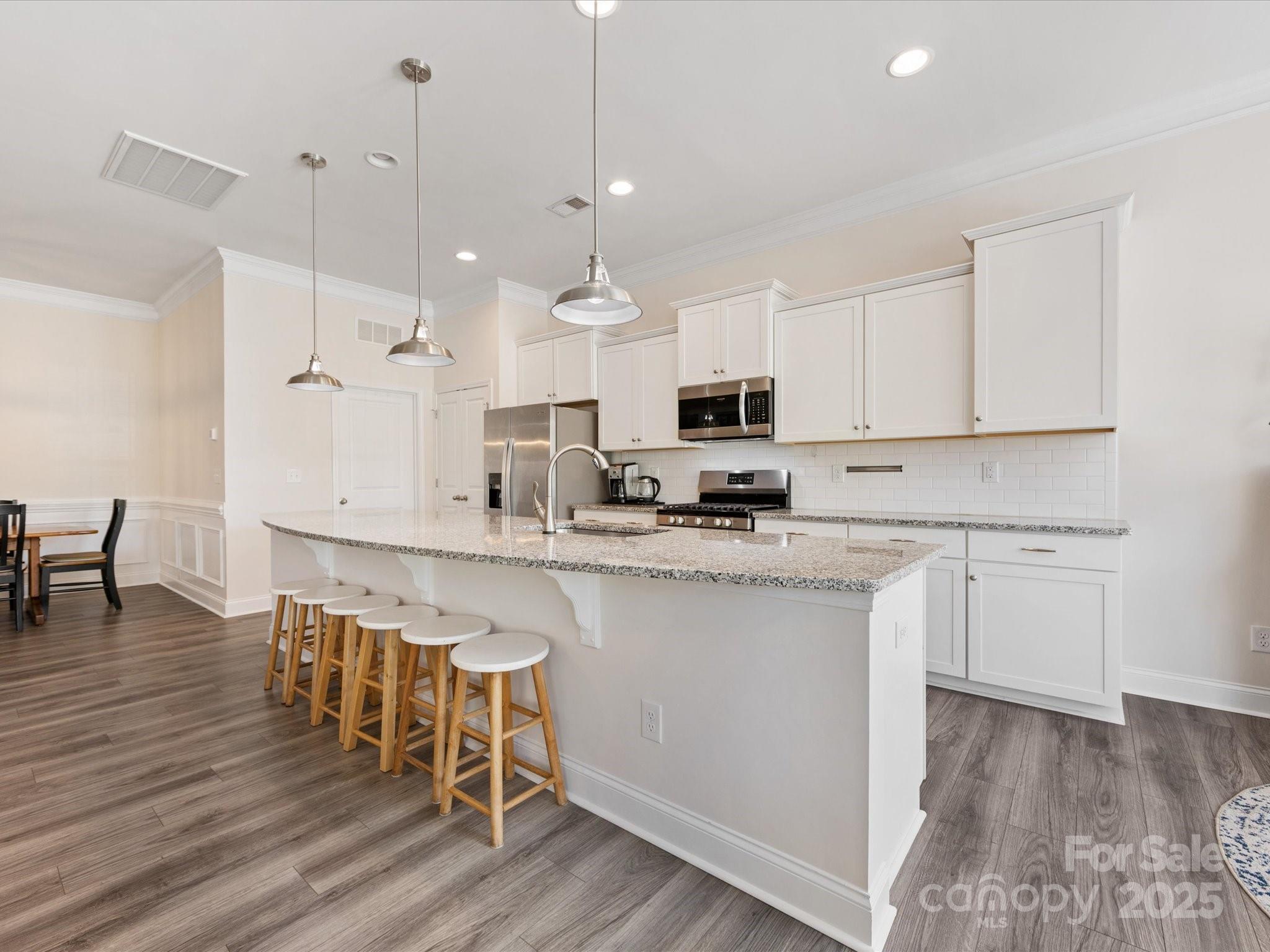 6017 Oakmere Road Waxhaw, NC 28173 - Photo 3 of 48 Gallery Image 3