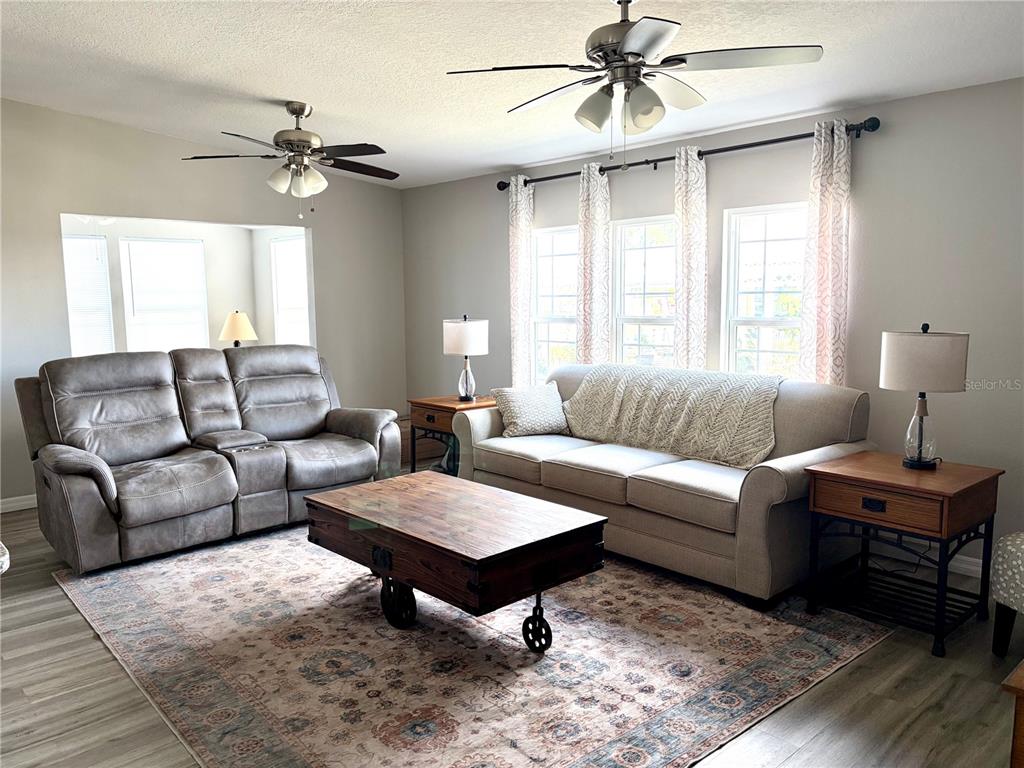 175 St Thomas Circle North Apollo Beach, FL 33572 - Photo 4 of 31