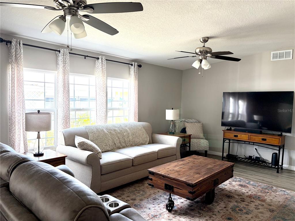 175 St Thomas Circle North Apollo Beach, FL 33572 - Photo 5 of 31