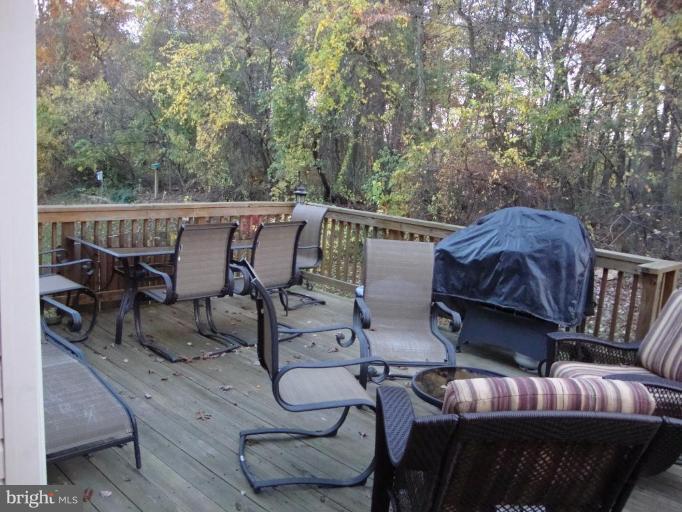 35 Caterham Court Rosedale, MD 21237 - Photo 8 of 13 Deck