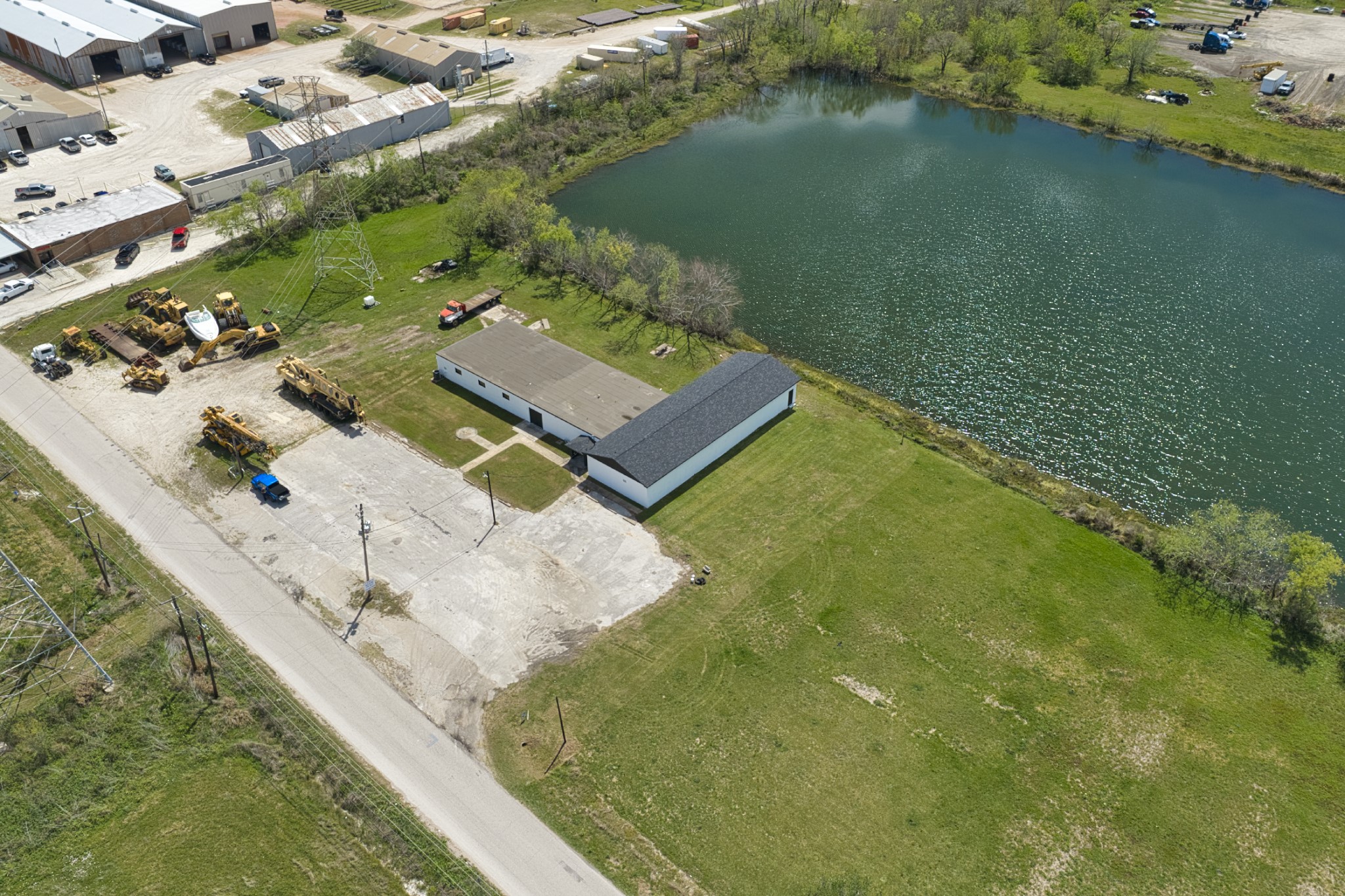 238 Johnson Cook Road Clute, TX 77531 - Photo 21 of 38