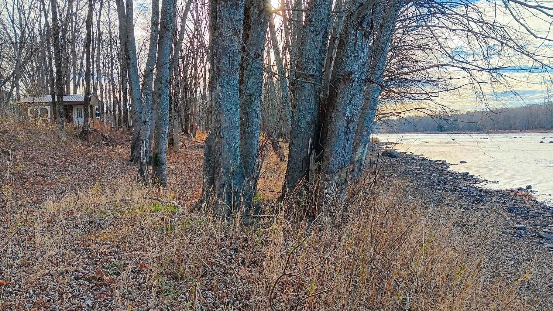 590 Mohawk Road Lincoln, ME 04457 - Photo 9 of 12 11