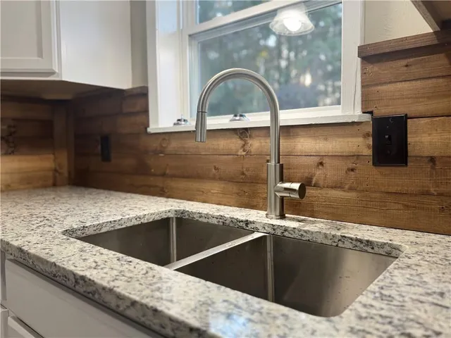 $185,000 | 1000 Allison Drive, Pineville, LA 71360