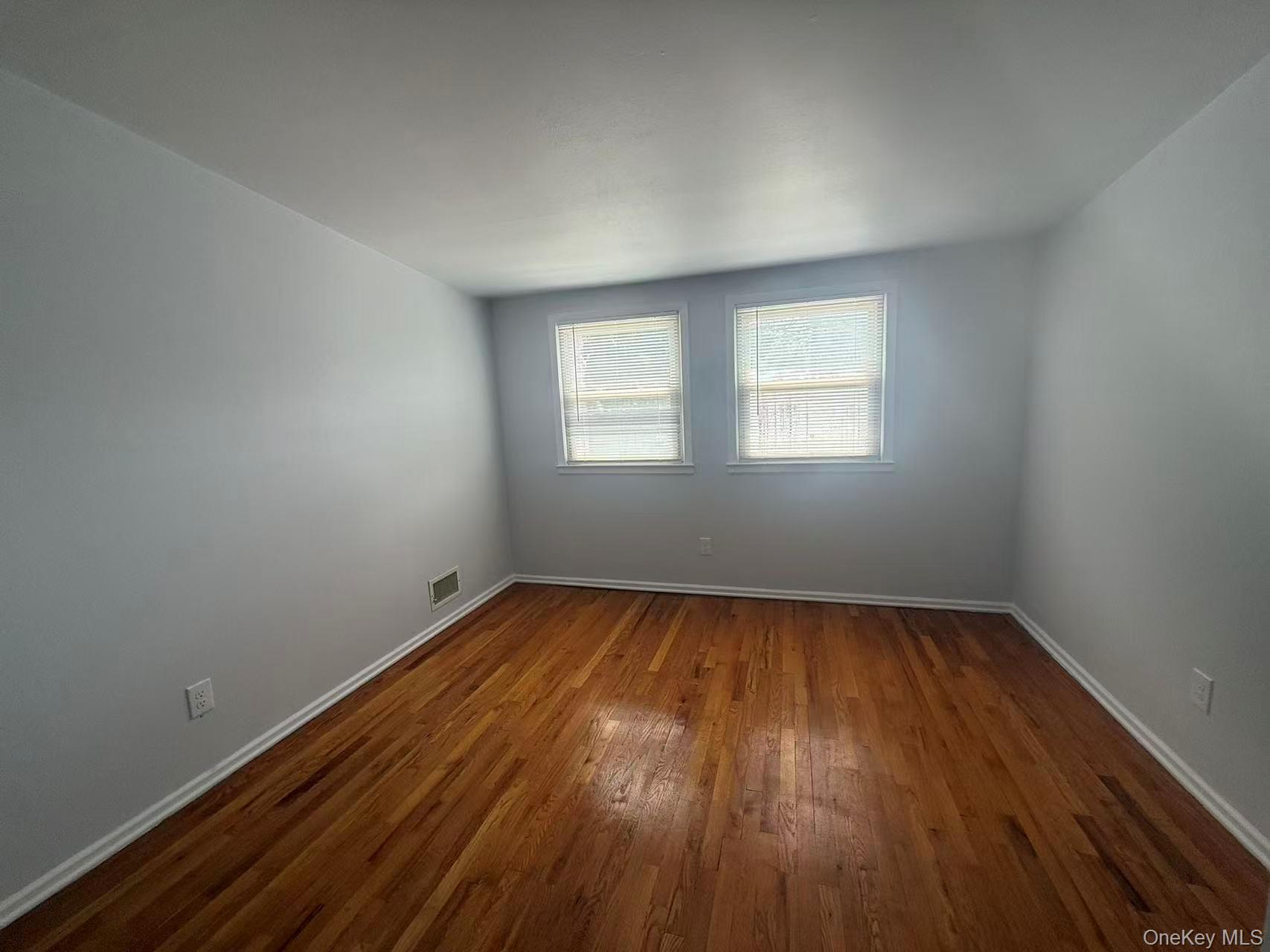 56 Convent Road Syosset, NY 11791 - Photo 9 of 14 Gallery Image 9