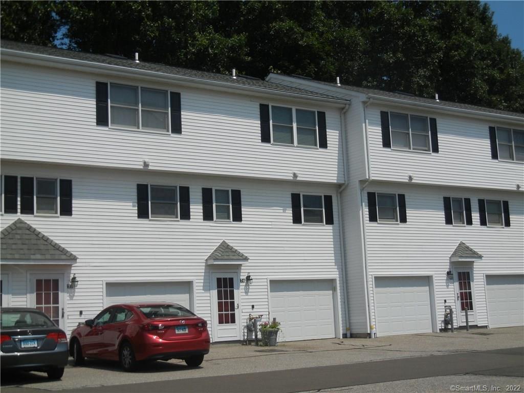 74 Commodore Cmns, Unit 74 Derby, CT 06418 - Photo 1 of 1 Gallery Image 1