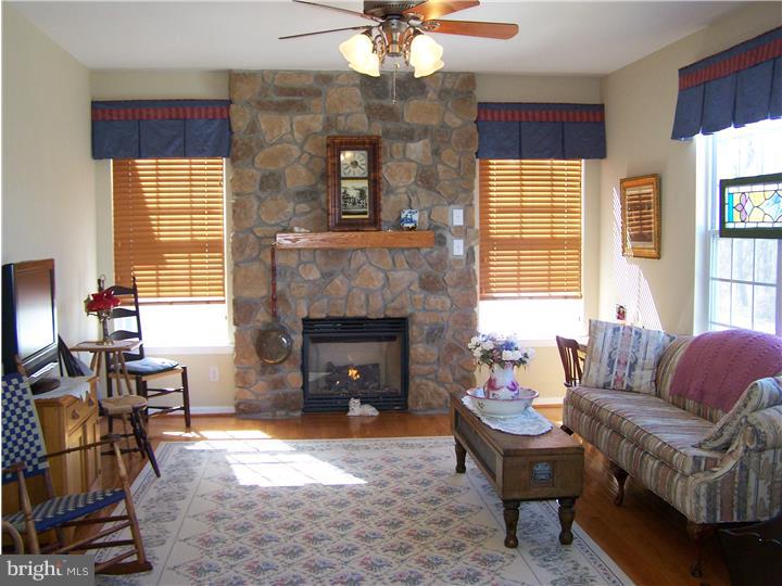 1153 Woodruff Road Coatesville, PA 19320 - Photo 8 of 24 Family Room