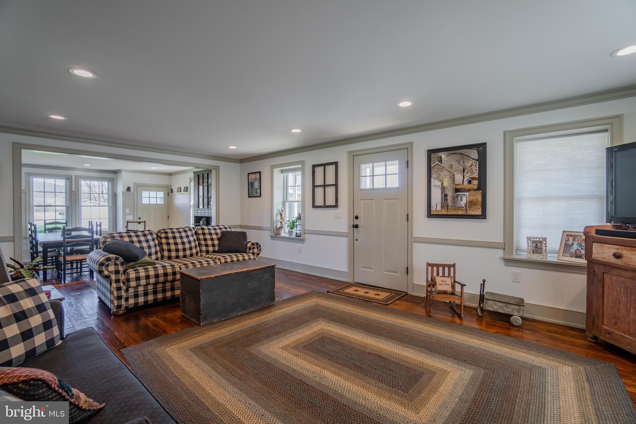 649 Covered Bridge Road Oley, PA 19547 - Photo 4 of 60 Living Room